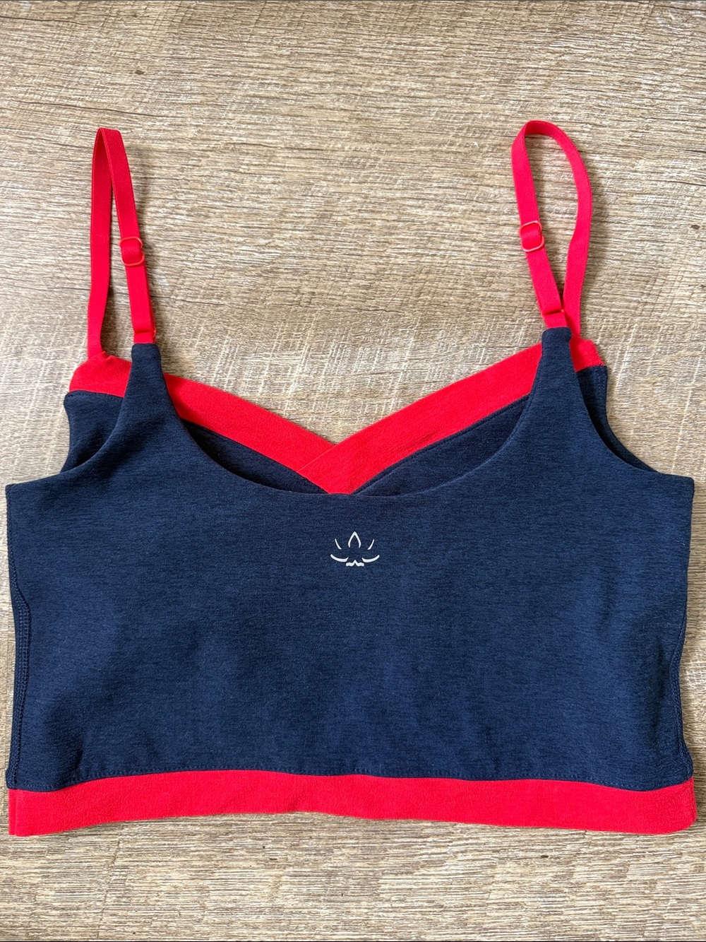 Beyond Yoga Spacedye Outlines Cropped Tank Top In Navy Size Medium
